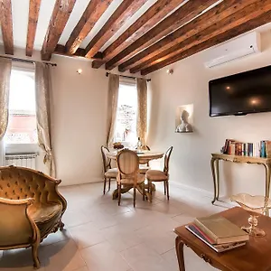 Michelle In Charming Apartment